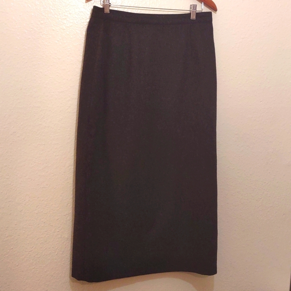 SLIGHTLY USED SAG HARBOR 70 PRESENT WOOL SIZE 14 COLOR GRAY